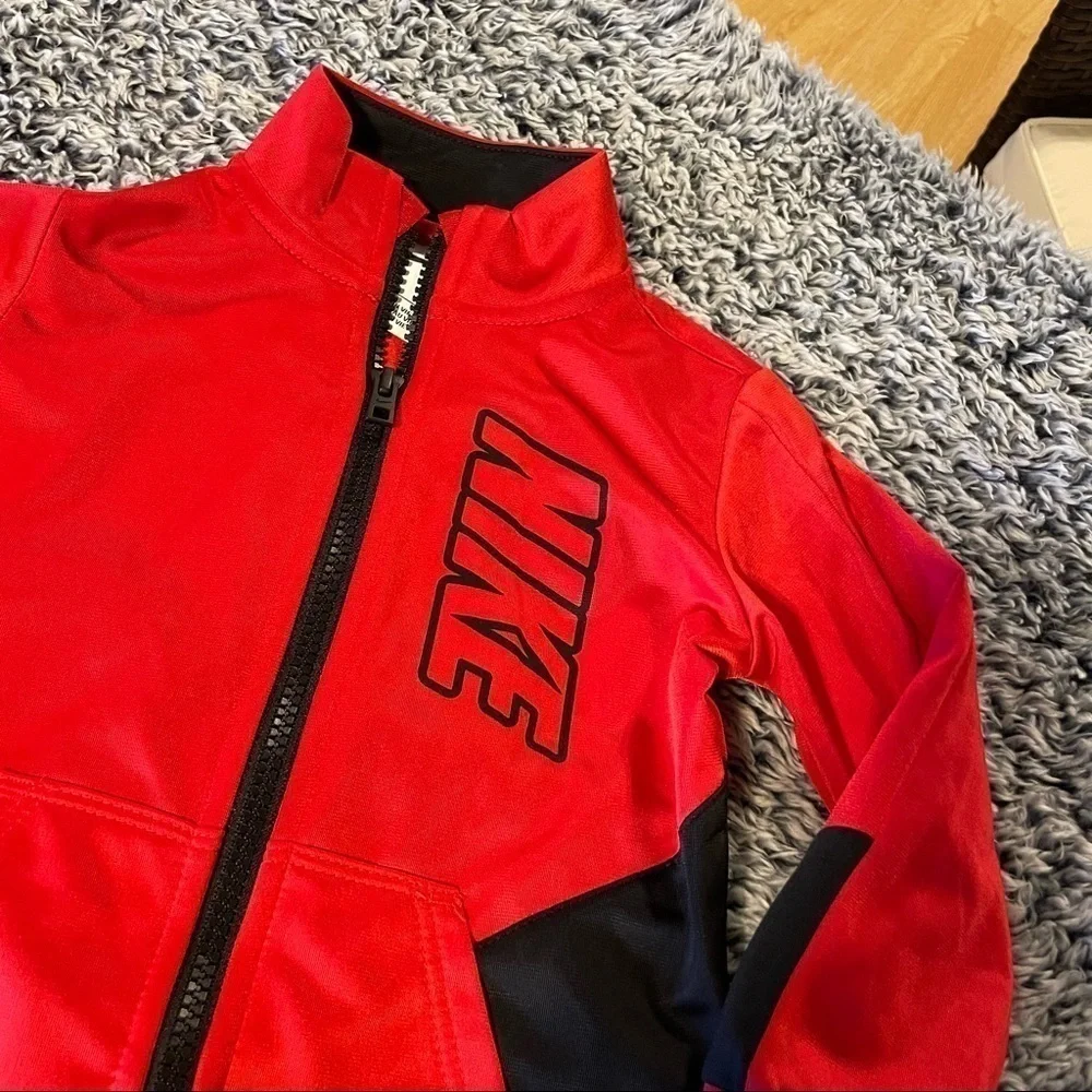 ✅5x Host Pick✅ Nike Sweat Suit, 24M - Picture 11 of 11